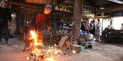 芦屋釜の鋳込み